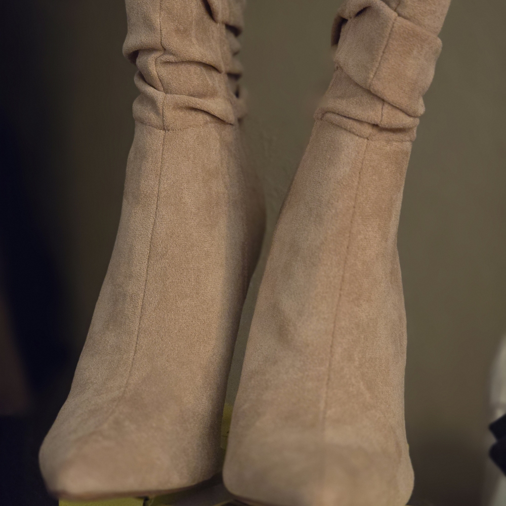 Elegant Tan Suede Women's Boots